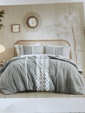 Ink + Ivy Gray 3-Piece Queen Duvet Cover Set - Includes 2 King Shams